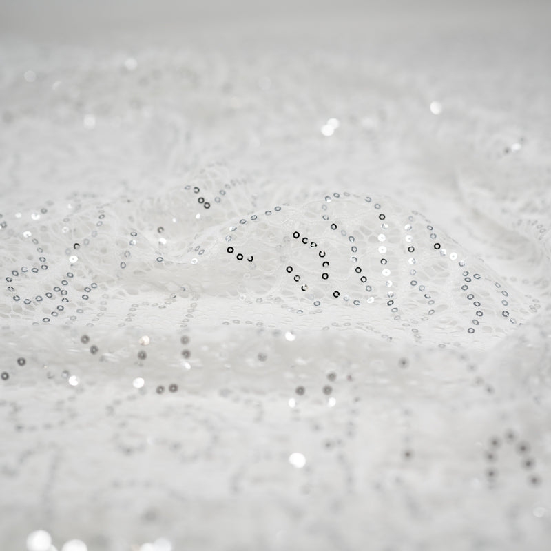 Detailed shot of Isabelle Stretch Lace in color White Silver.